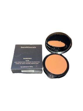 bareMinerals BarePro 16HR Skin-Perfecting Powder Foundation